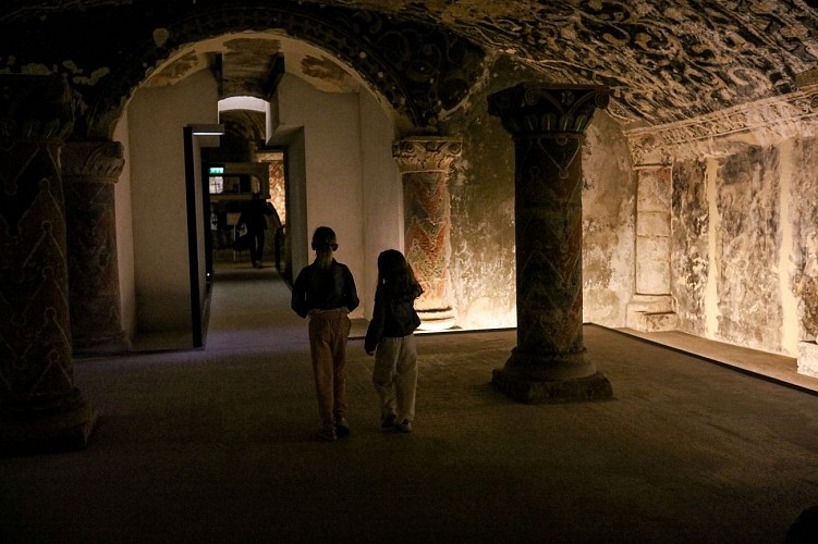 CRYPTE DE LA BASILIQUE NOTRE-DAME