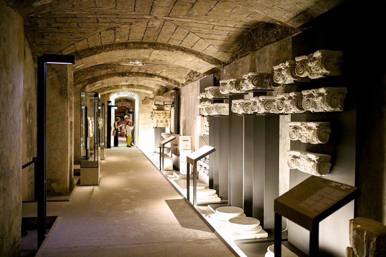 CRYPTE DE LA BASILIQUE NOTRE-DAME