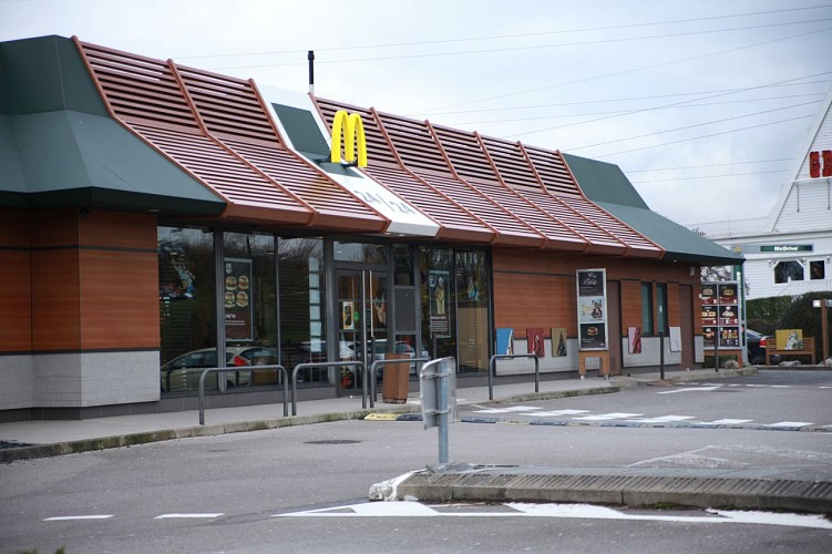 MC DONALD'S