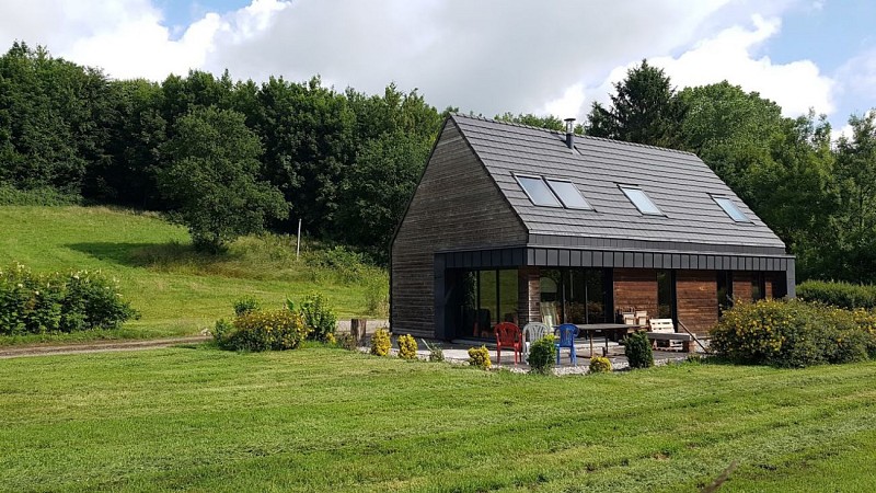 La maison au milieu des bois