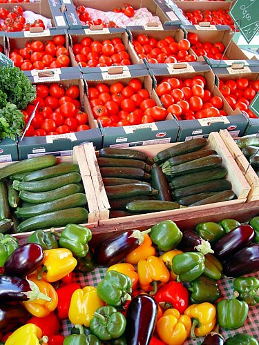 MARCHÉS, GRAND FRAIS