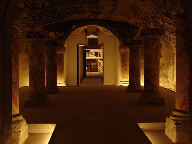 La crypte de la basilique Notre-Dame de Boulogne