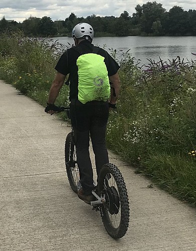 Photo 1 trott de dos ©Benoit Marx