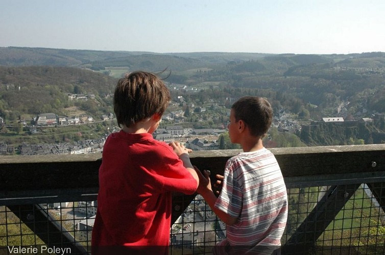 Aussichtspunkt über Bouillon