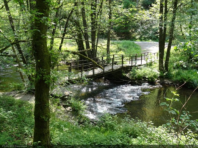 VTT 1 et 2 et 3 pont de Fays.jpg