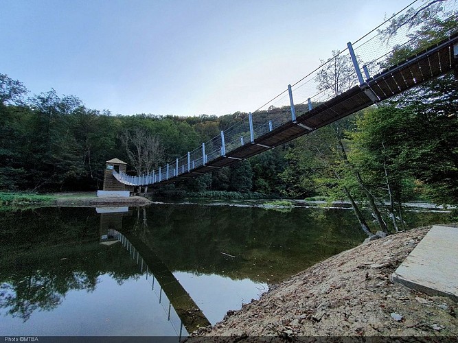 Bouillon passerelle Epine sept 20 A Villeval (BR8).jpg