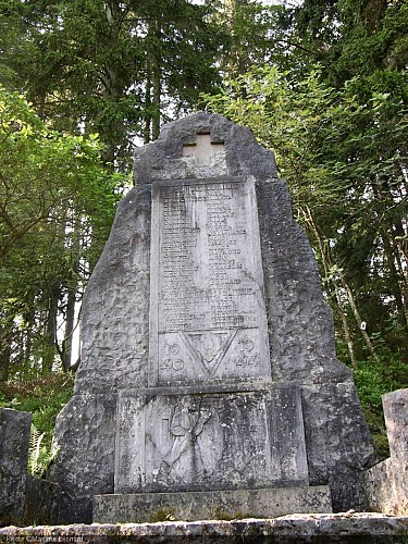 Graide - Monument Maquis (Max Léo - AN) (1).JPG