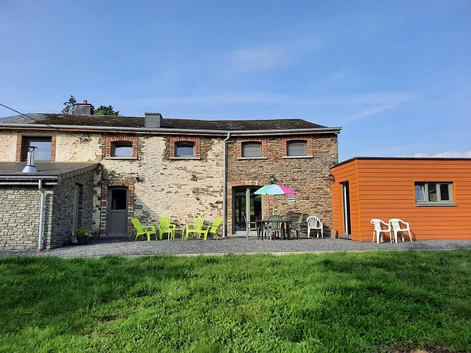 236308948_374308000758509_1513217769679024127_n