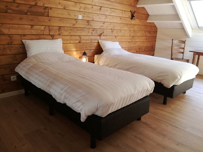 Au bord de l'eau 1 mez