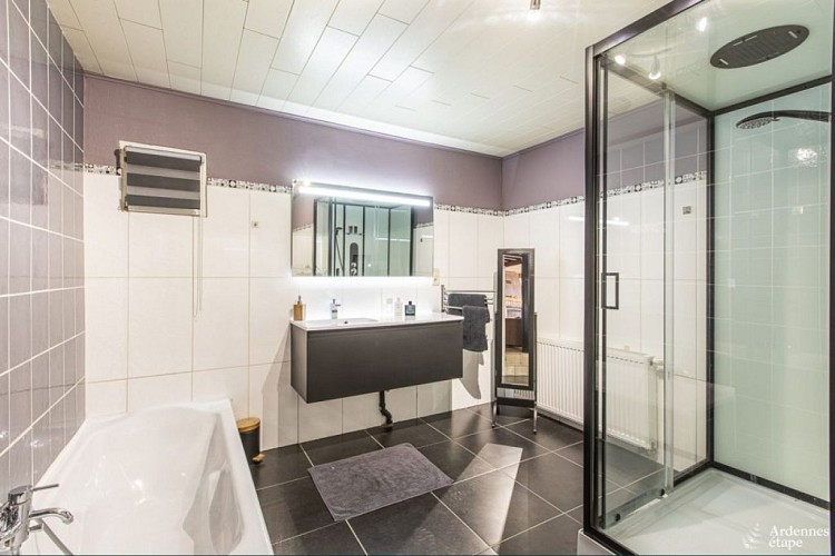 FS6-Maisons-de-vacances-106945-01-Vresse-Sur-Semois-1422971-1L-1-1024x683