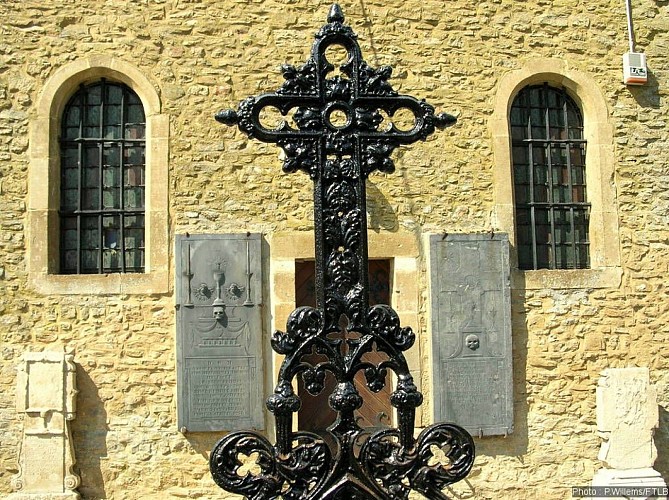 Eglise Notre-Dame et chapelle des seigneurs de Villemont
