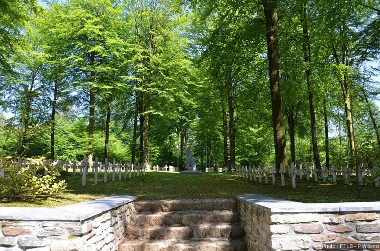 Fransösicher Militärfriedhof "du Plateau (1918)"
