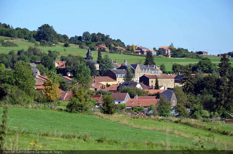 Rundgang durch das Dorf Torgny und seine Weinberge