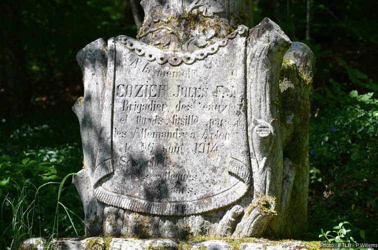 Stele dedicated to Jules Cozier (1921)