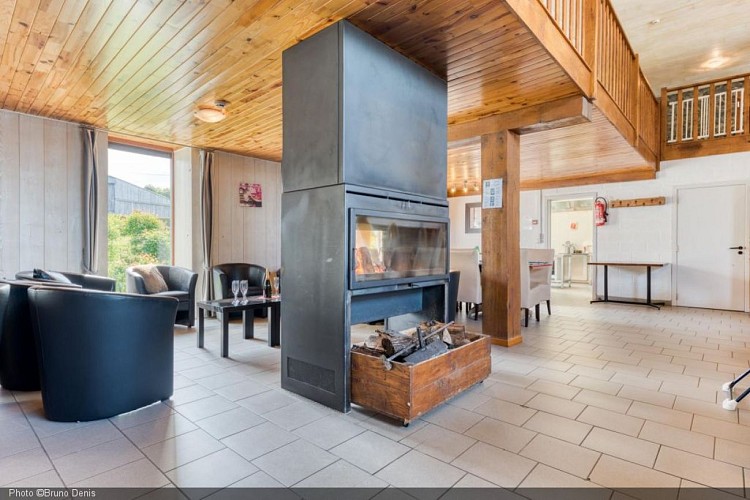 Chateau-Ferme-de-Laval-Grange-Séjour 10.jpg