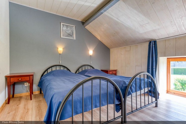 Chateau-Ferme-de-Laval-Grange-Chambre 2-2.jpg