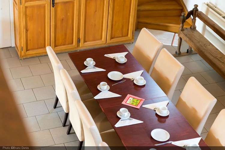 Chateau-Ferme-de-Laval-Grange-Séjour 6.jpg