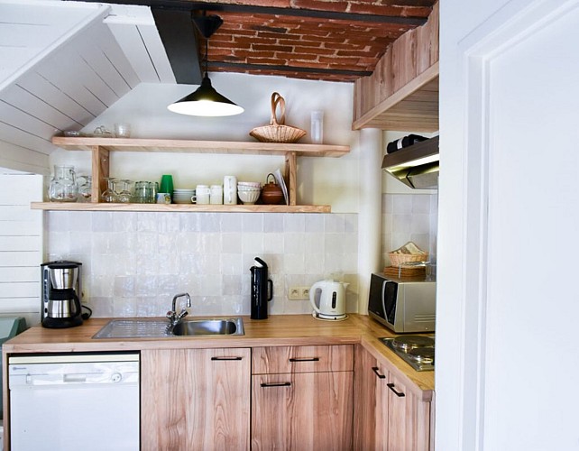 Ferme des bisons - la cour cuisine