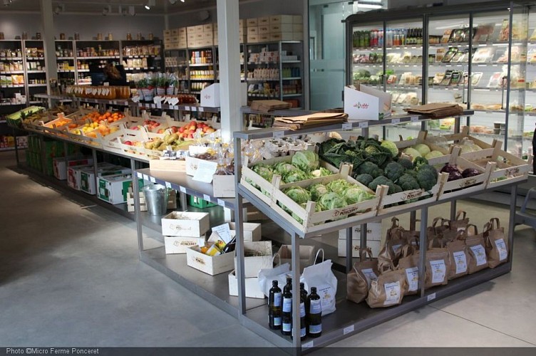 Micro ferme ponceret interieur commerce.jpg