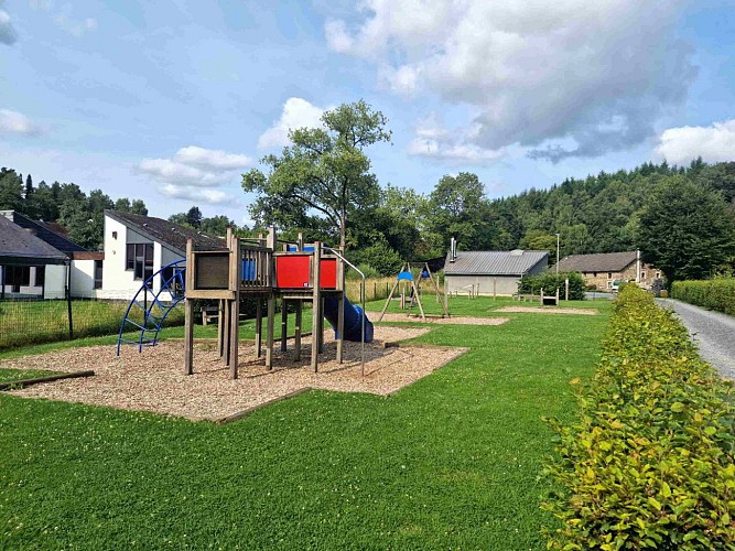 Plaine-de-jeux-champlon (1)