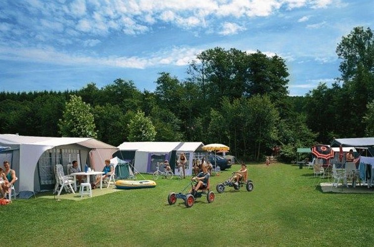 Camping " Parc La Clusure "