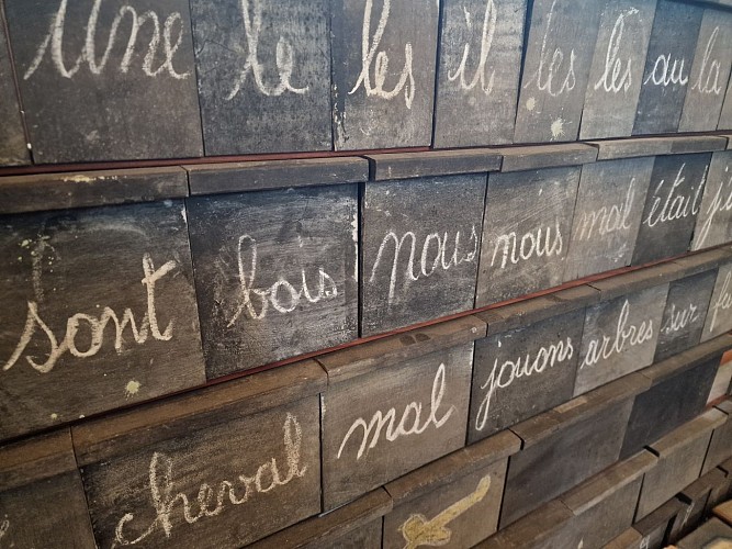 Ancienne-ecole-laneuvilleaubois(2)