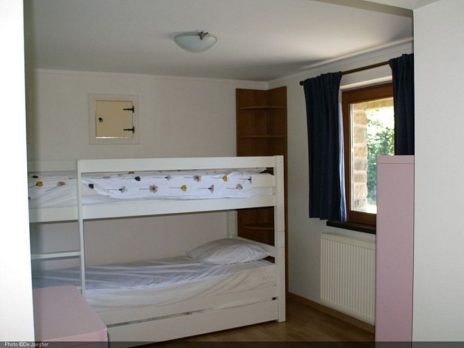 PDBA8.chambre 3 lits superposés.jpg