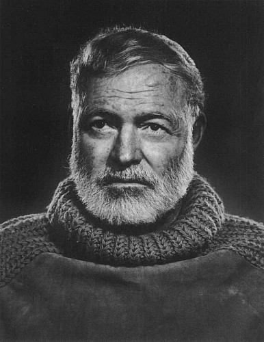 Plaque dedicated to "Ernest Hemingway"