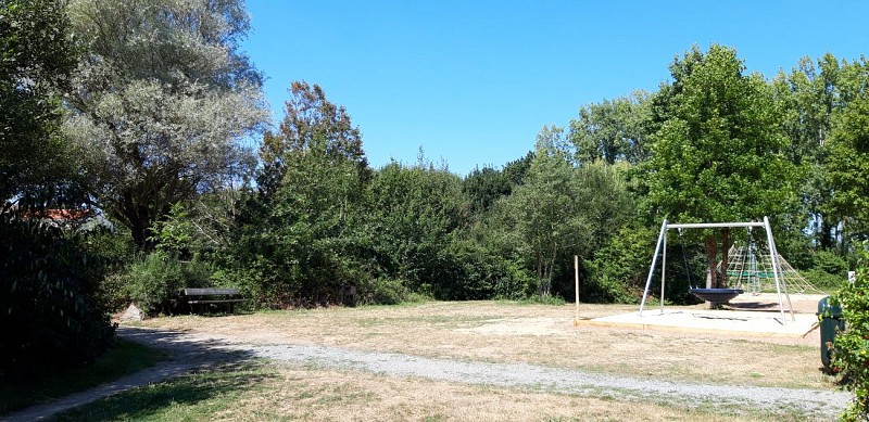 AIRE DE JEUX DES ARNAUDIERES