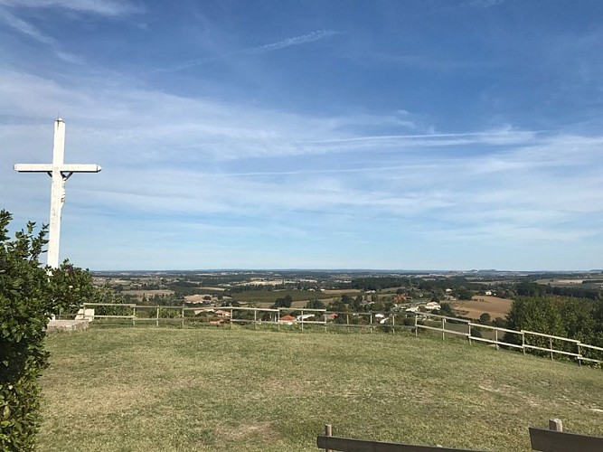 Cancon_Point de vue (2020) (800x600)