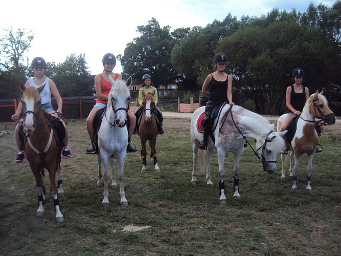 STAGE D'EQUITATION - CENTRE EQUESTRE DE PORNIC