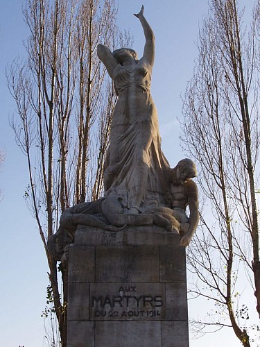 SV P STA 07 TAM Monument des Martyrs 001