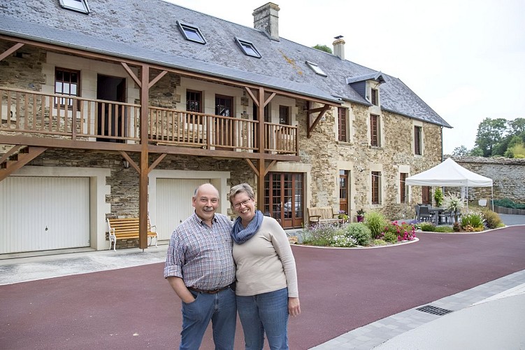 chambre d'hôte de mme ursin à le locheur - les propriétaires