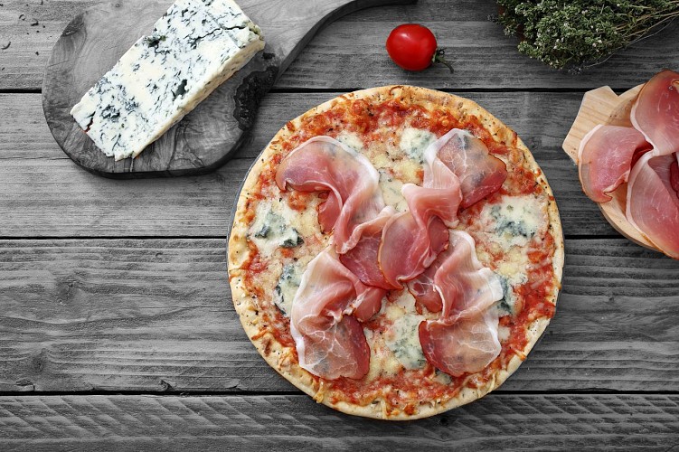 RESTAURANT "LA TAVERNE"