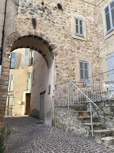 La Porte du Coulet et les remparts