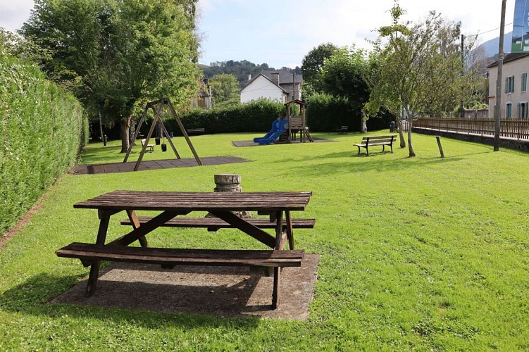 aire avenue des pyrenees 1