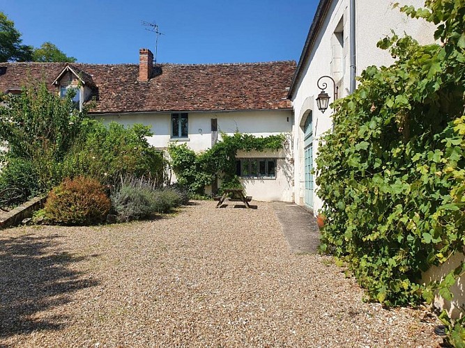 Ferme Equestres Gateau Stables près de Guédelon