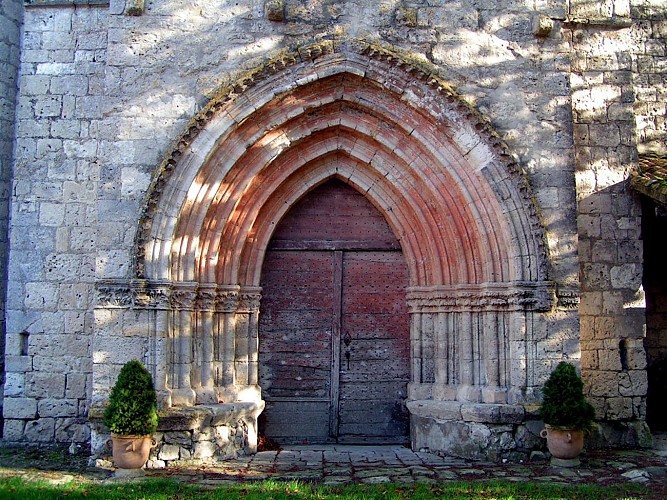 EGLISE ROMANE DE LIALORES