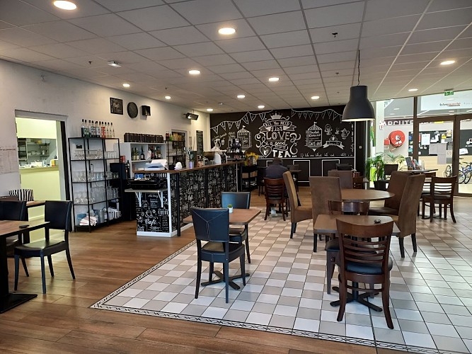 Restaurant A table, Pont-l'Evêque (5)