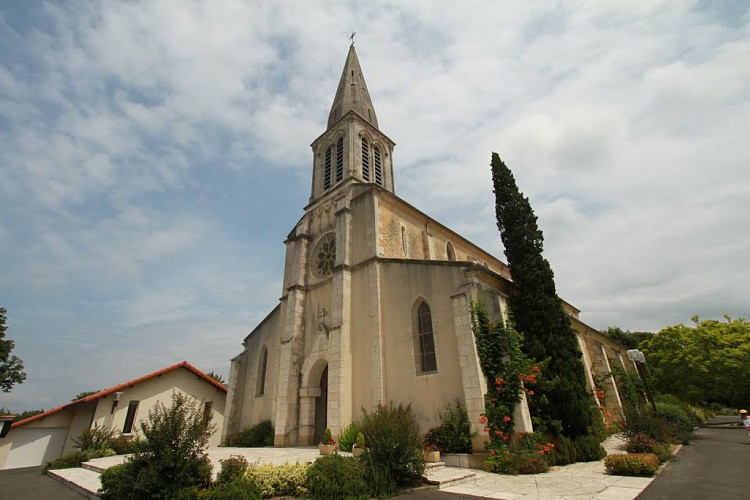 Eglise Façade clocher Gamarde-les-Bains ©Mapio