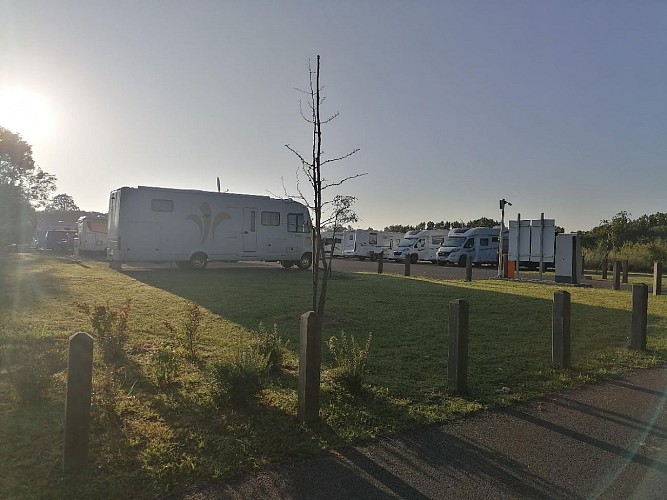 Aire de camping car Bretteville sur Odon 4