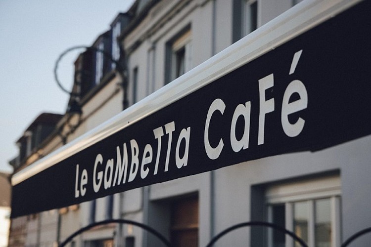 Le Gambetta Café