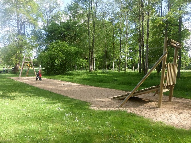 Aire de loisirs "La Plage" et Ile Foin