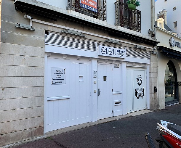 Le caveau boite de nuit Biarritz