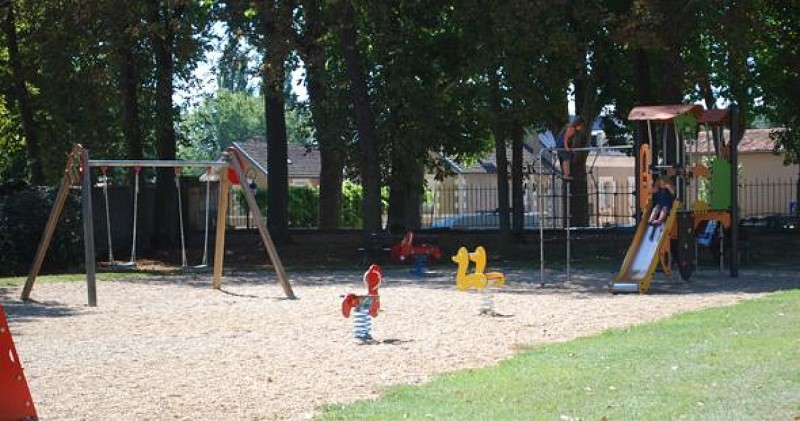 Aire de Loisirs de la Ribaudière