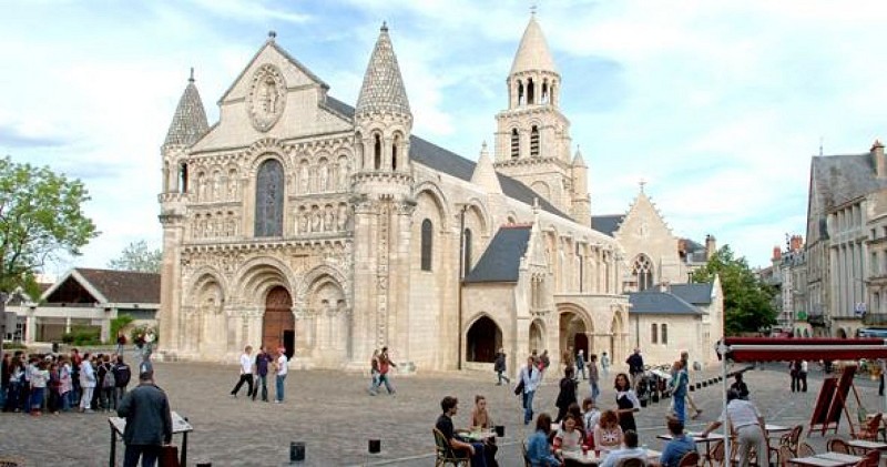 Église Notre-Dame-la-Grande_1