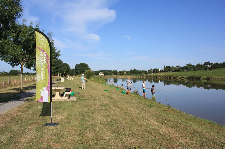 Étang de pêche de Tout lui faut (Stade)