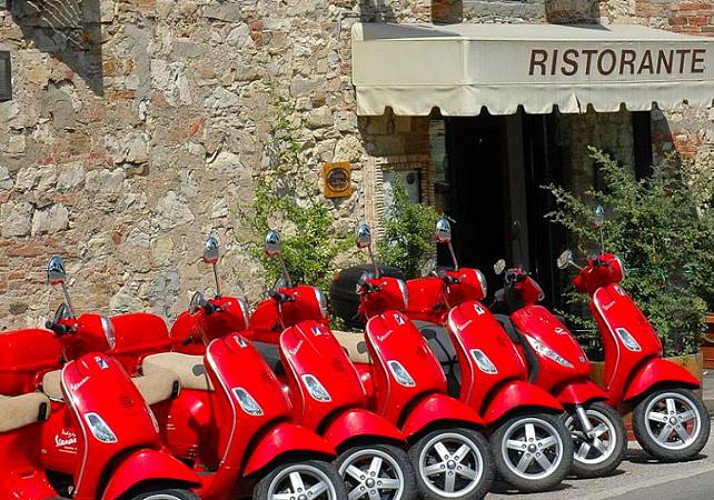 Guided Tour by Vespa of the Chianti Region - Leaving from Sienna