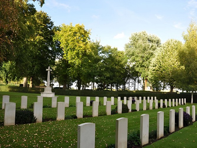 Cimetière britannique Cambes-en-Plaine