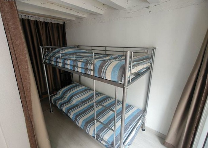 Niveau 1 chambre lits superposés 80x190